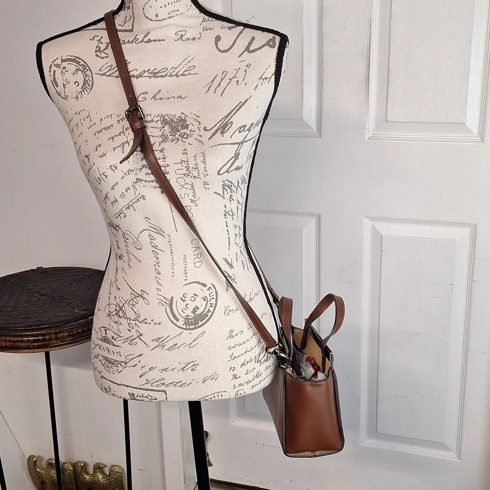 Alberta Di Canio Leather Crossbody Handbag - Picture 8 of 15